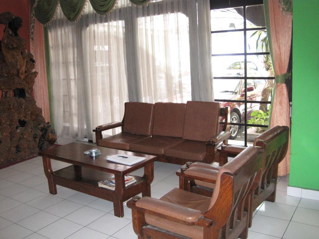 Sekar Sari Inn 꾸따 외부 사진